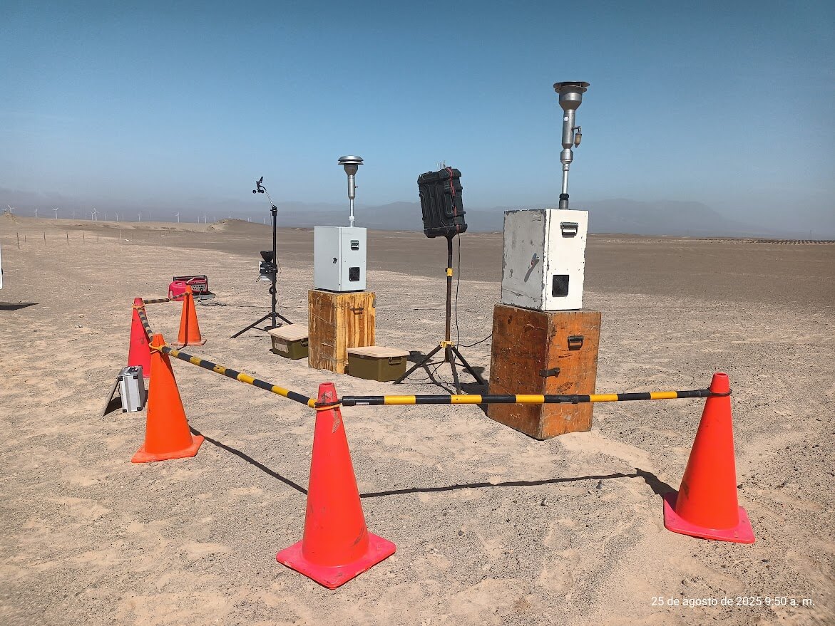 Ingeniero ambiental realizando estudio